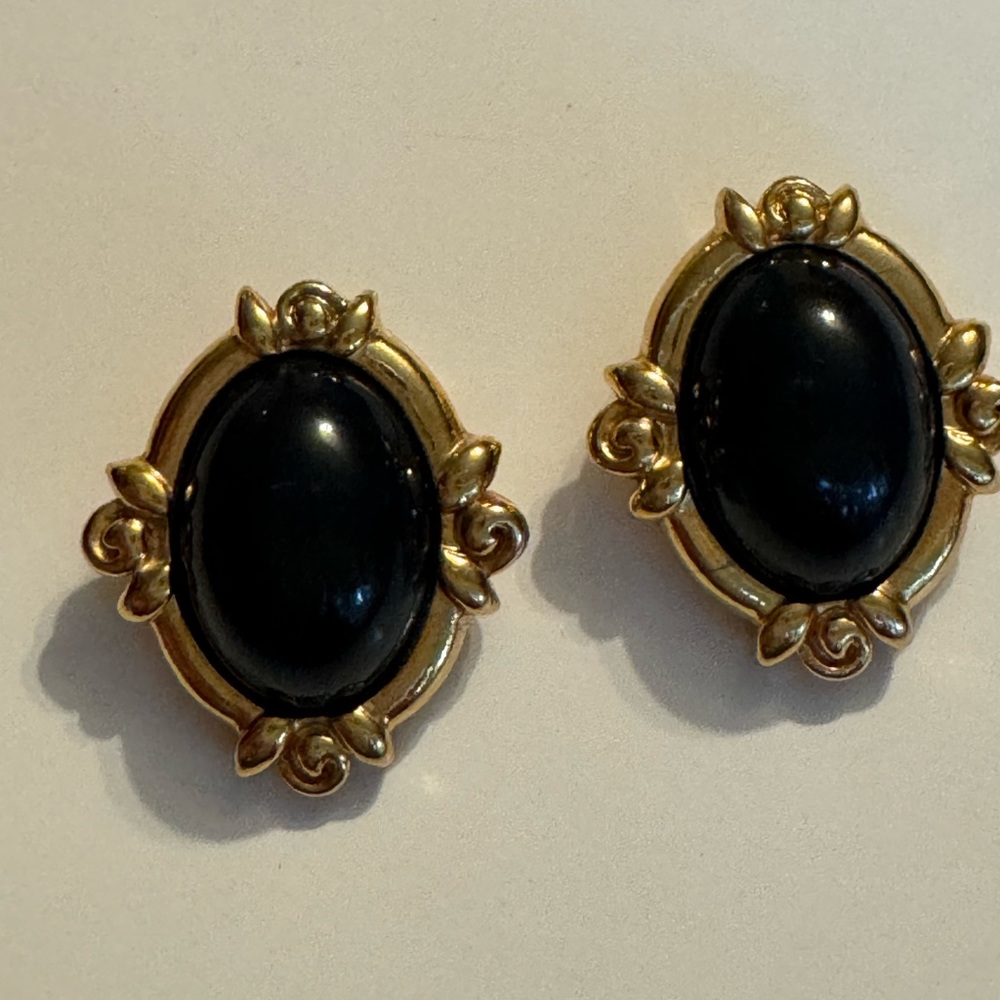 LCI vintage clip Earings